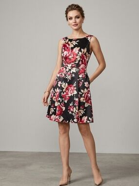 White House Black Market Cocktail Dress Sleeveless Fit & Flare Floral Satin